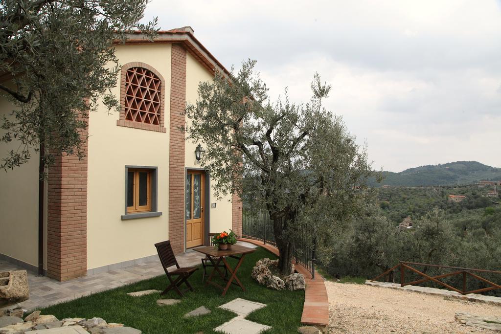Agriturismo Il Calesse Quarrata Bagian luar foto